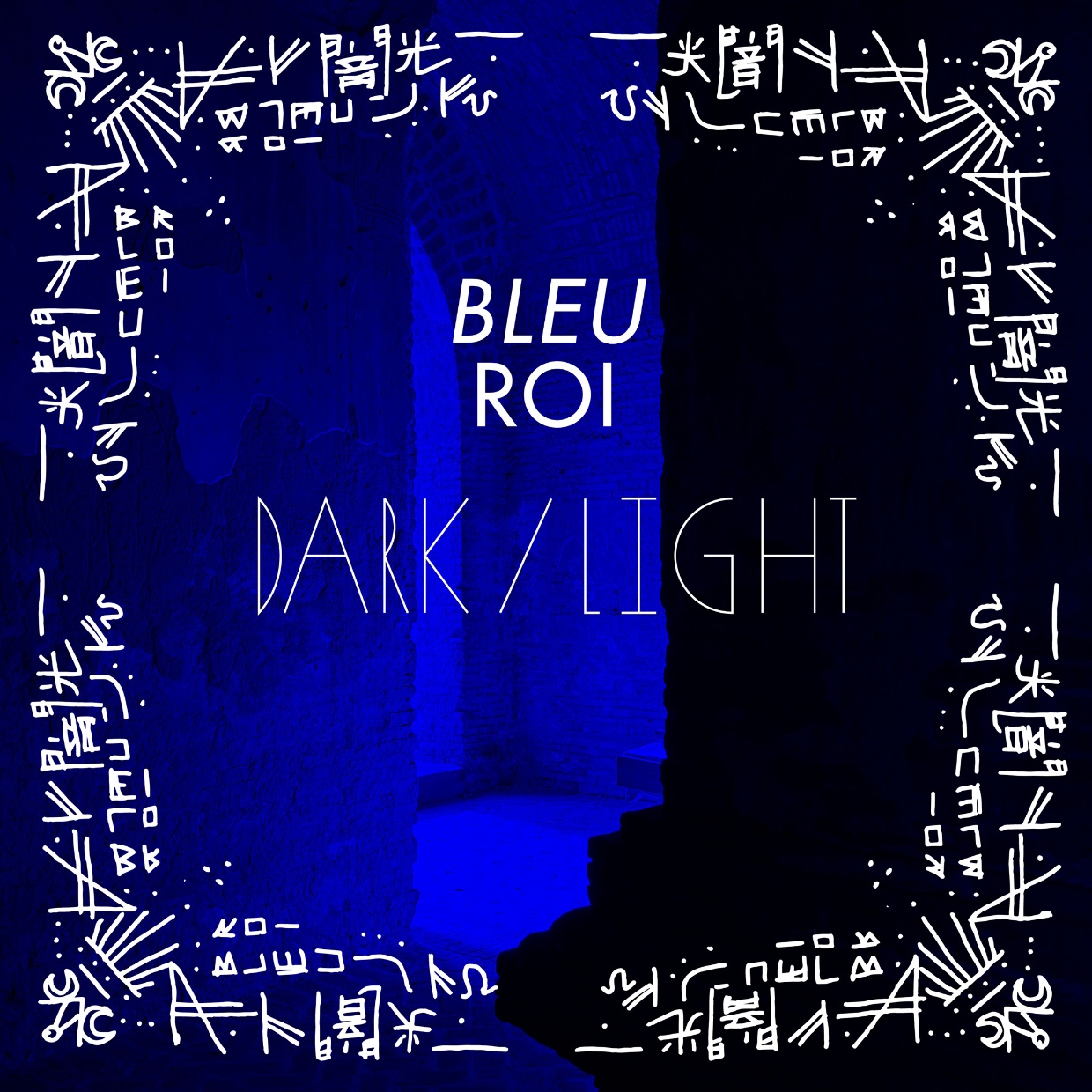 Bleu Roi – Dark/Light (Cover)