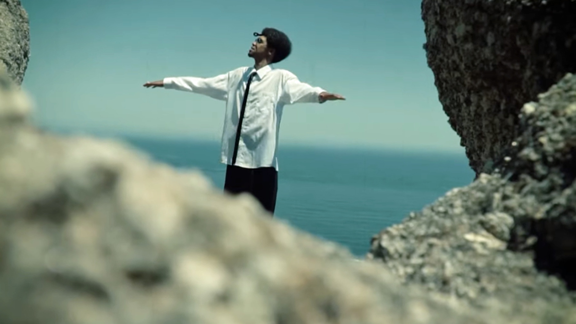 Pyro ft. Jitsvinger & Crosby: Walk In The Woods (Videostill) © Dan Kern / Screenshot RFV Basel 2021